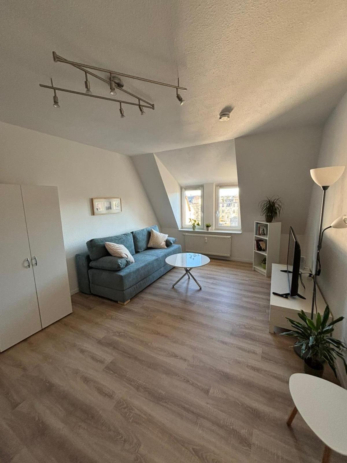 1 Raum Dachgeschosswohnung In Ruhiger Lage Лимбах-Оберфрона Экстерьер фото